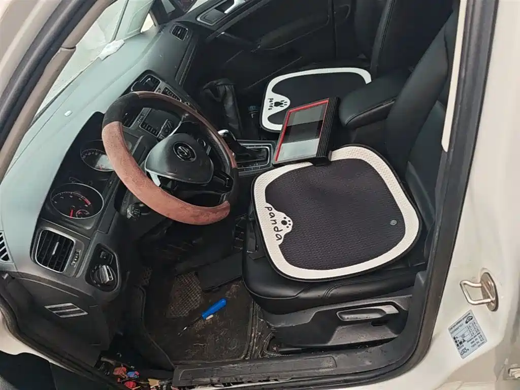 Volkswagen Golf 2016 230TSI Automatic Comfort фото 15
