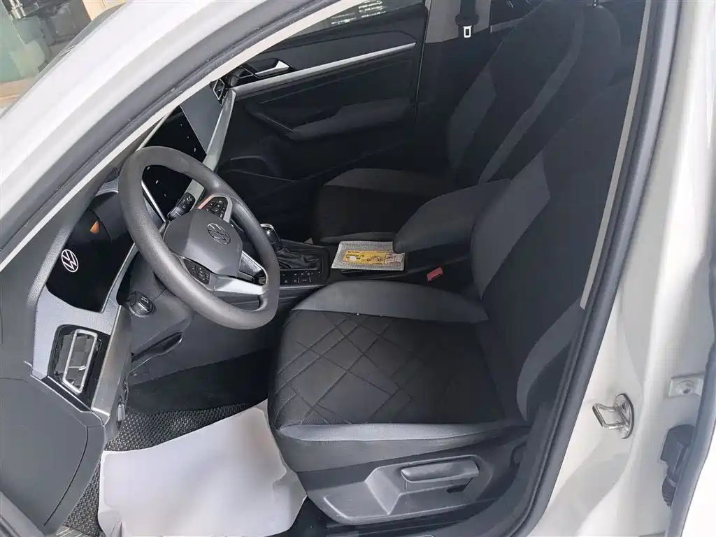 Volkswagen Lavida 2023 1.5L Auto Delight Edition фото 15