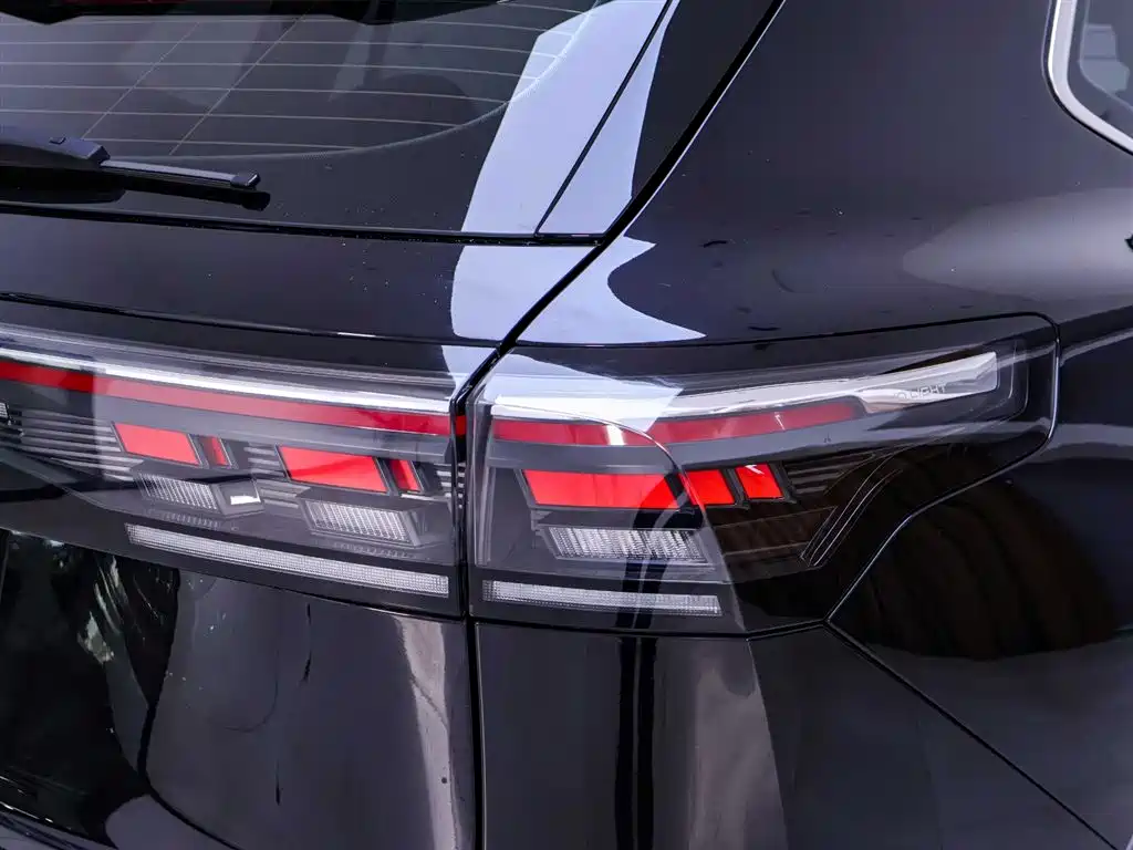 Volkswagen Tiguan L 2024 PRO 330TSI 2WD R-Line Smart Edition фото 9