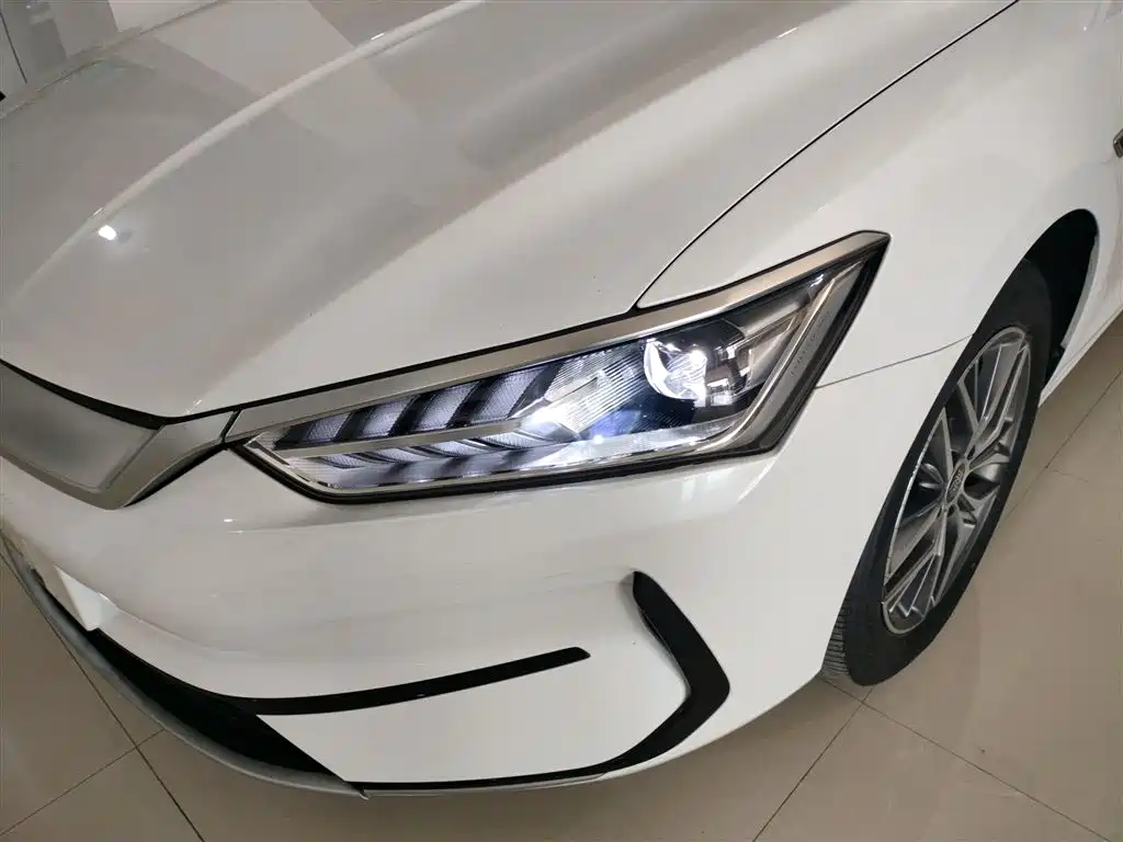 BYD Qin PLUS 2023 Champion Edition EV 420KM Leading Type фото 18