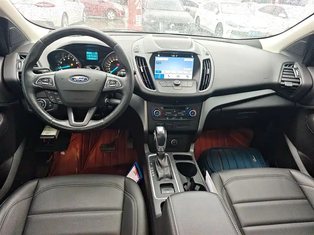 صورة 10 - Ford Kuga
