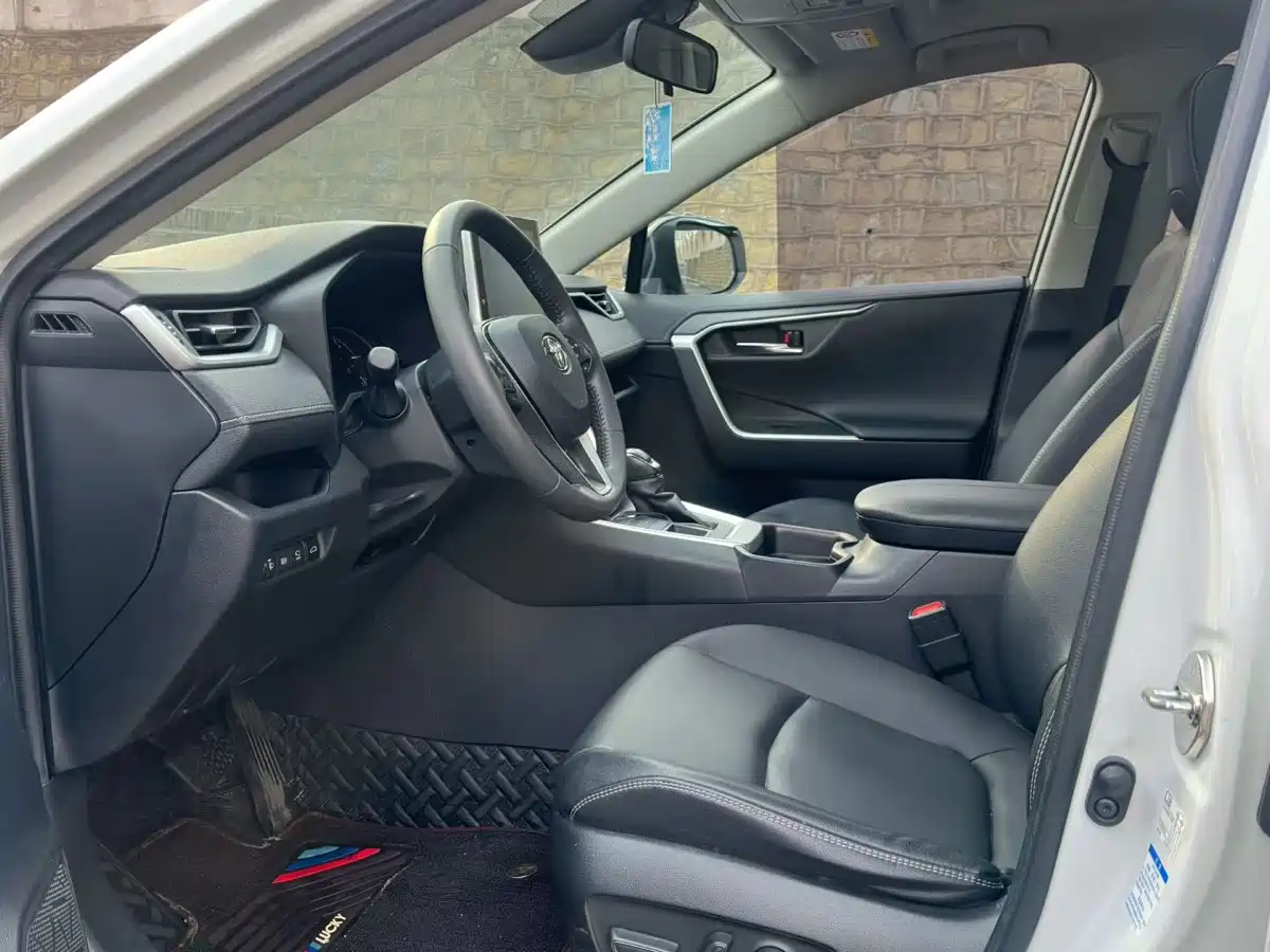 Toyota RAV4 Rongfang 2021 2.0L CVT 4WD Trend PLUS фото 5