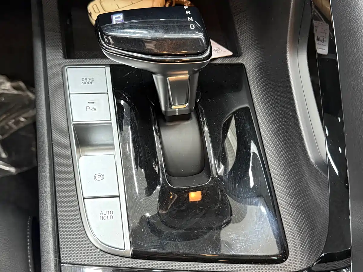 Hyundai Elantra 2022 1.5L CVT GLX Elite Edition фото 17