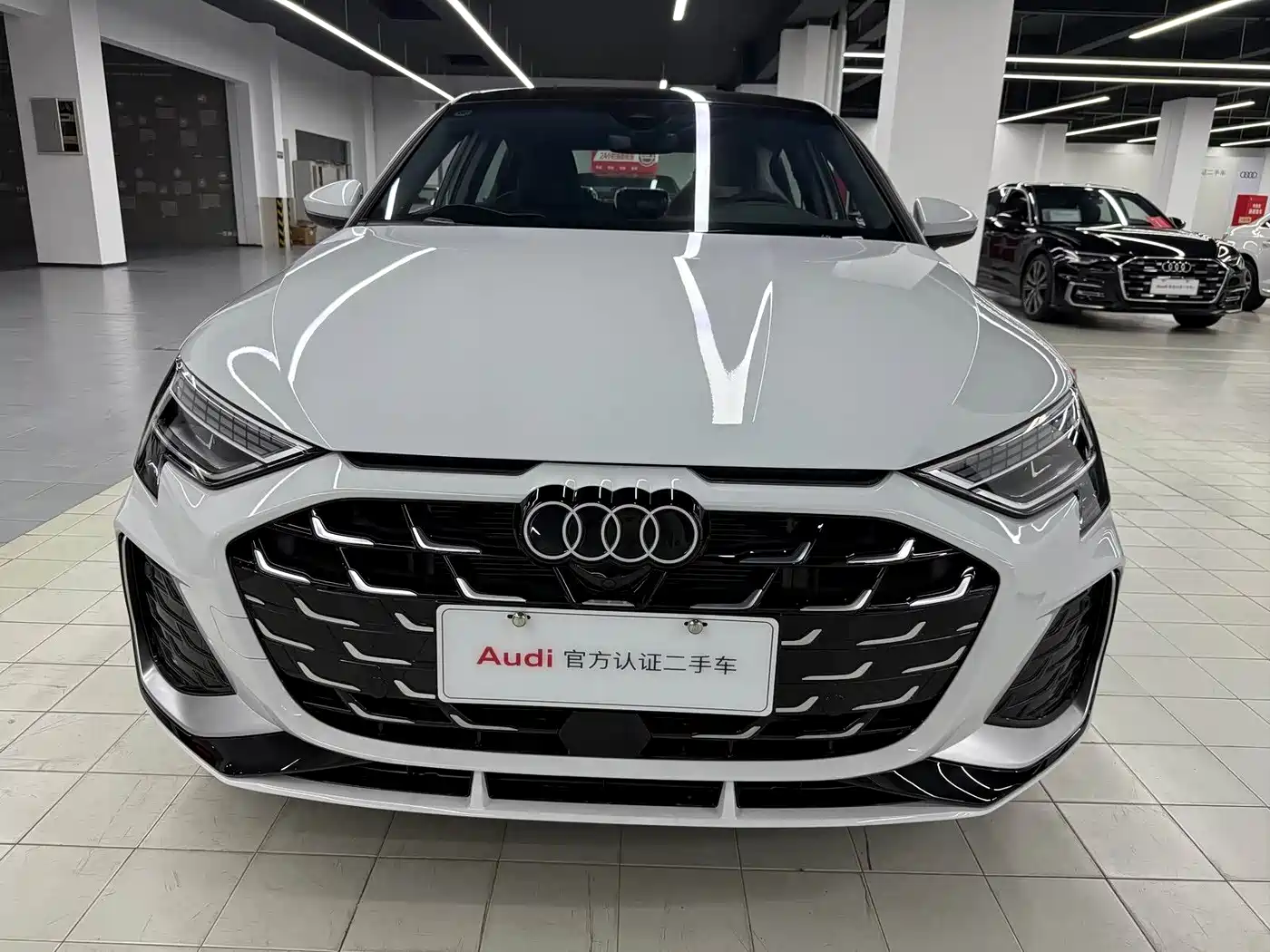 Audi A3 2025 A3L Limousine 35TFSI Flying Spur Premium + Luxury Selection Package фото 2