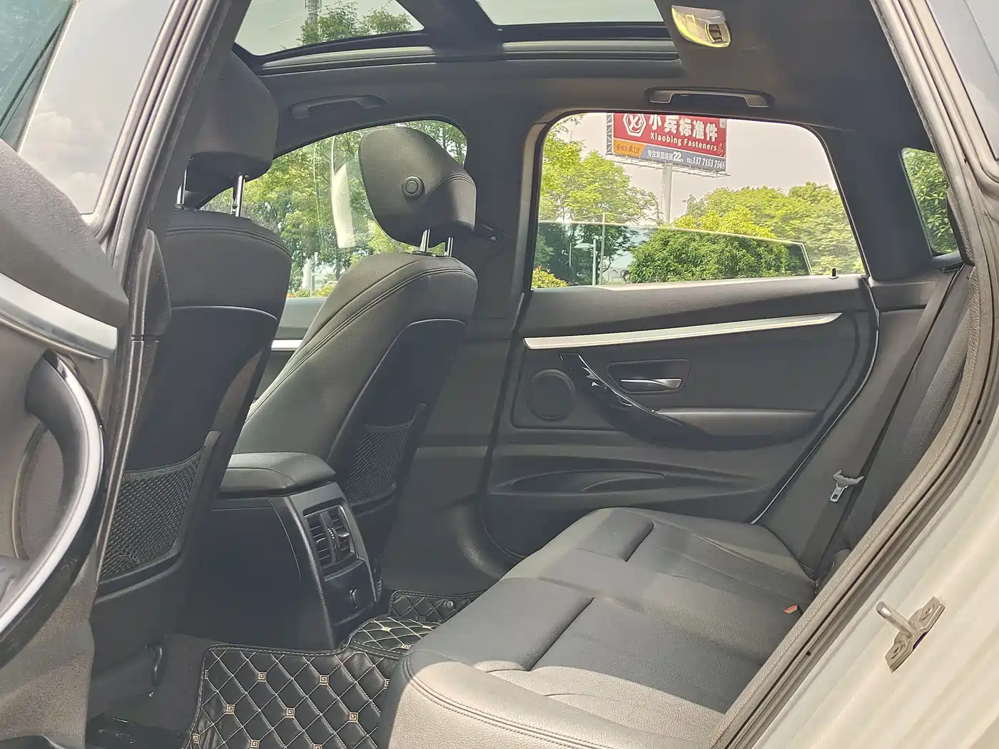 BMW 3 Series GT 2019 320i M Sport Package фото 14