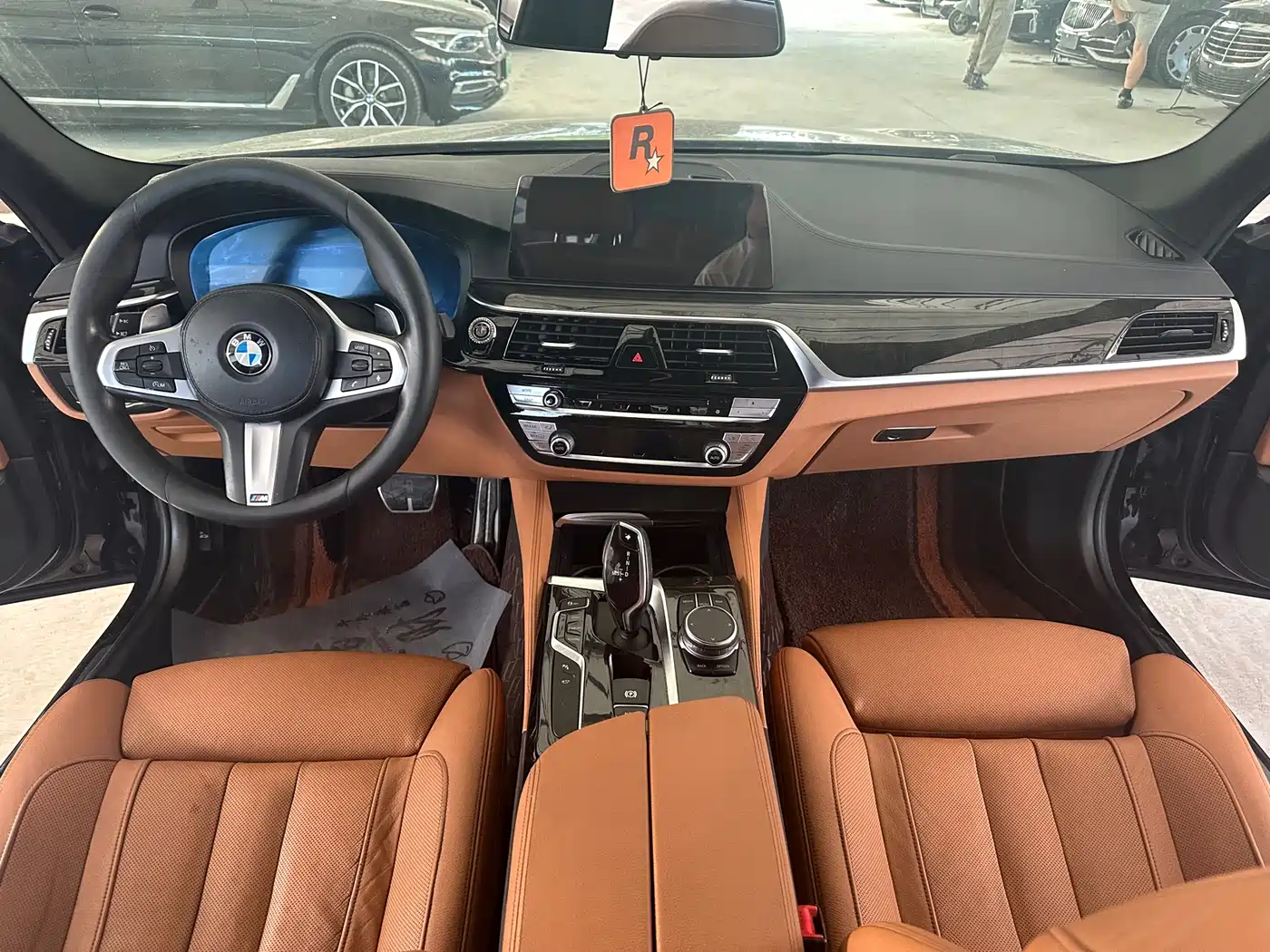 BMW 5 Series 2019 530Li Premium M Sport Package фото 24