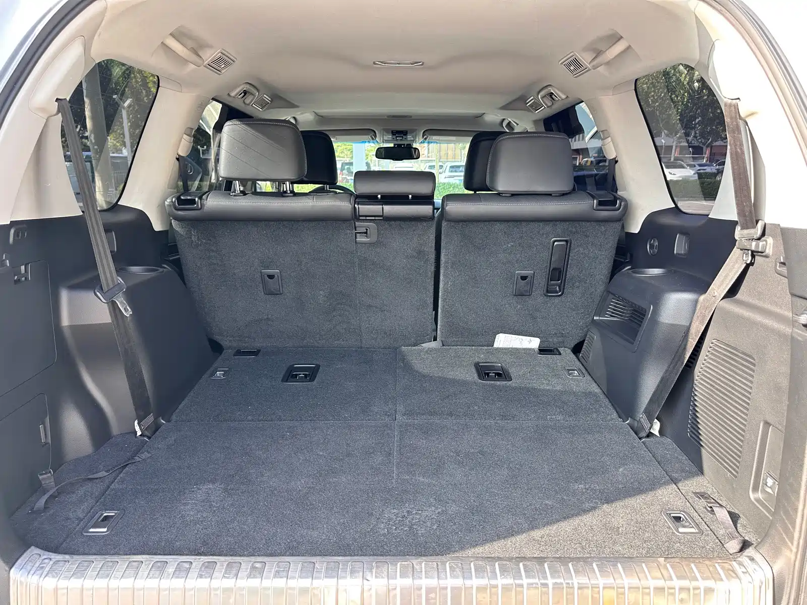 صورة 13 - Lexus GX