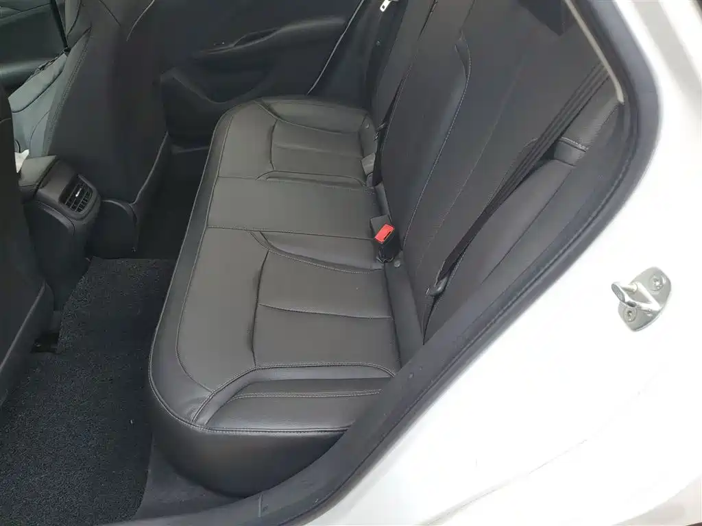 Buick Excelle 2021 Facelift 1.3T Auto Mild Hybrid Elite фото 13