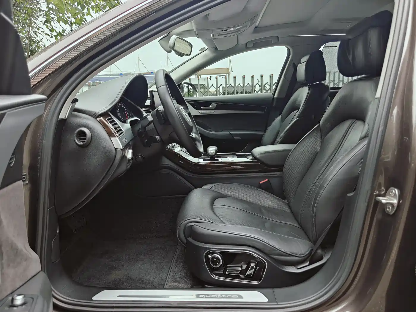 Audi A8 2014 A8L 45 TFSI quattro Luxury фото 11