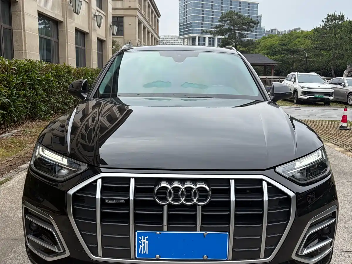 Audi Q5L 2022 40T Fashion Dynamic