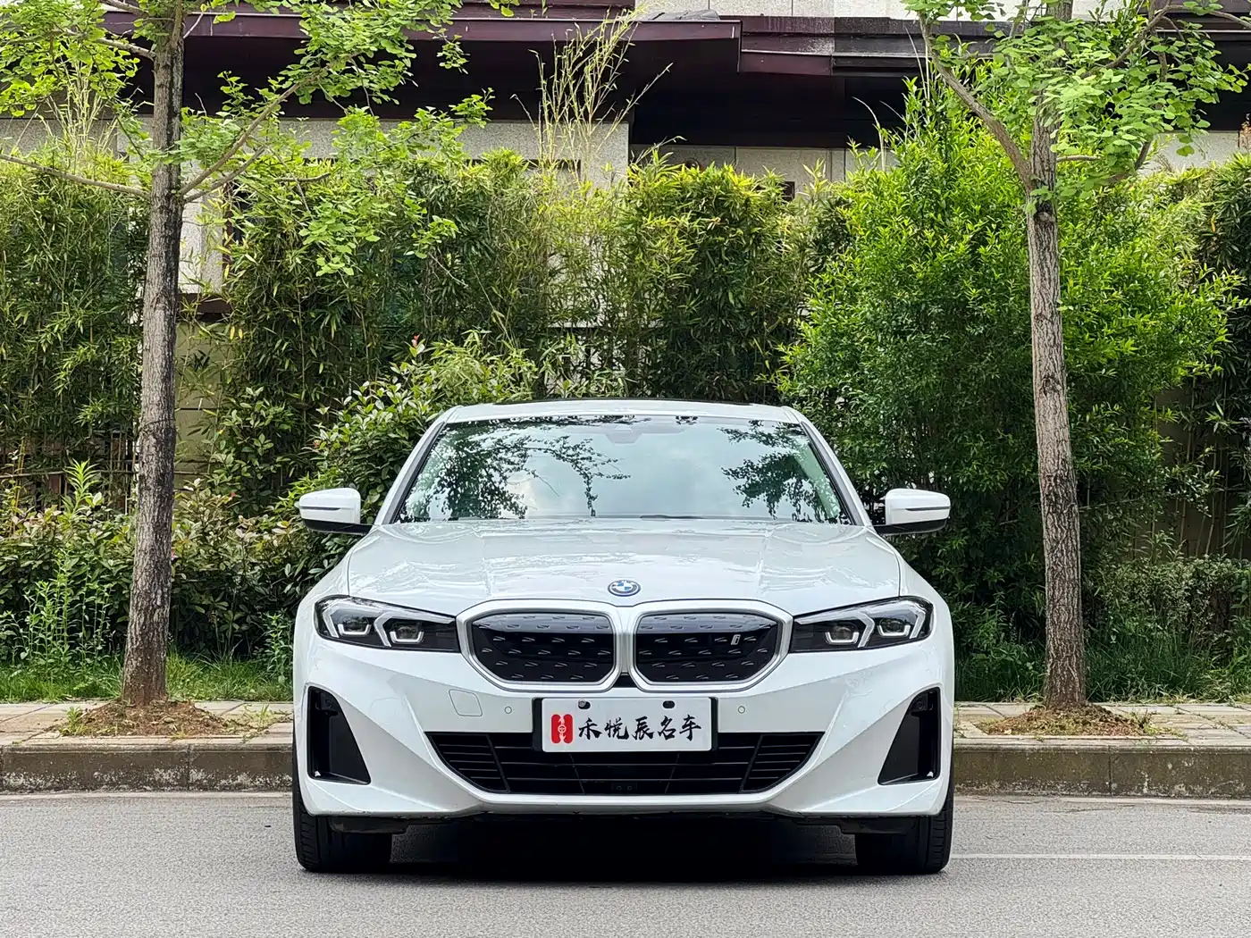 BMW i3 2024 eDrive 35 L фото 2
