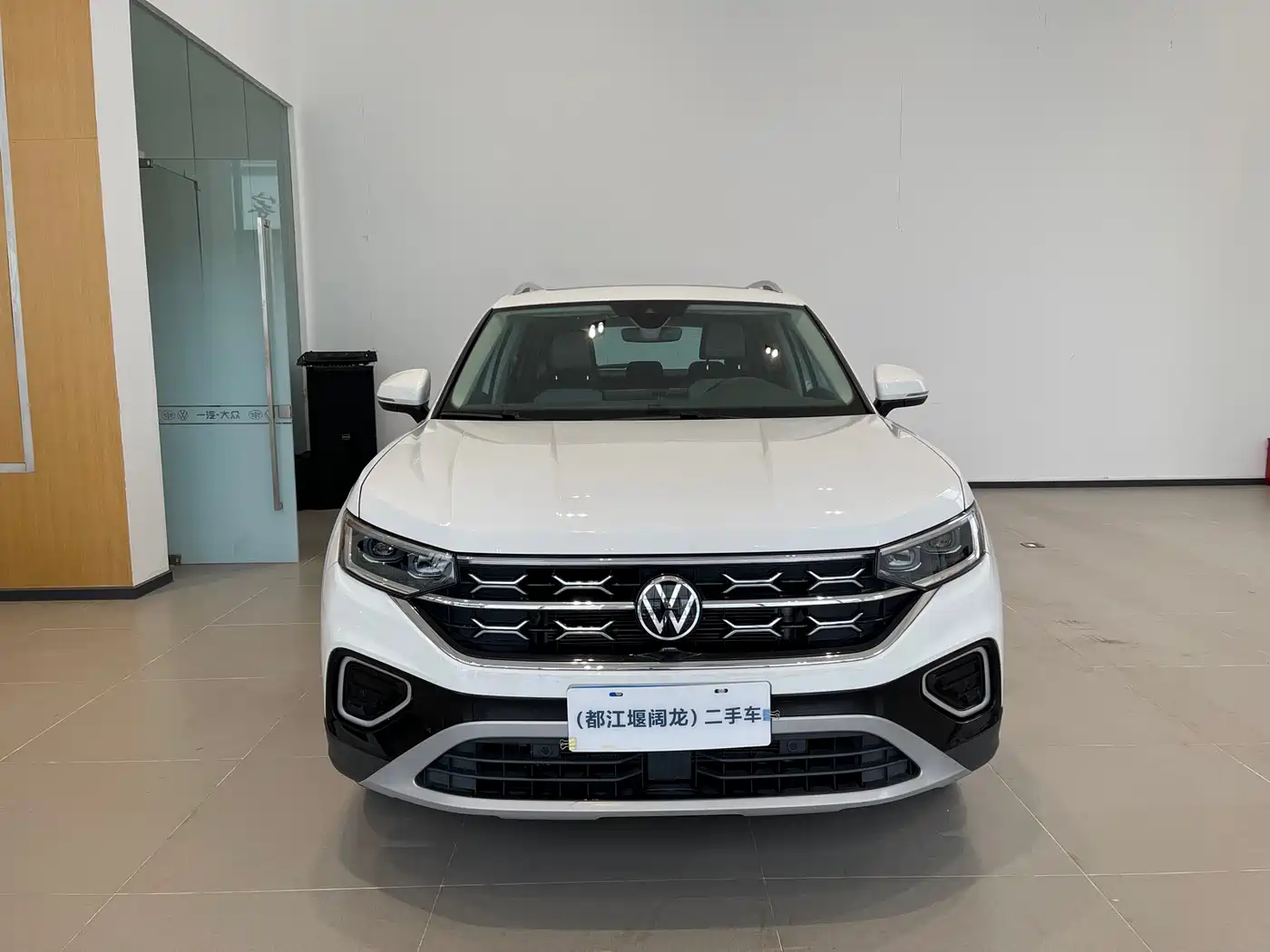 Volkswagen Tayron 2023 300TSI 2WD Luxury Plus Advanced Edition фото 2