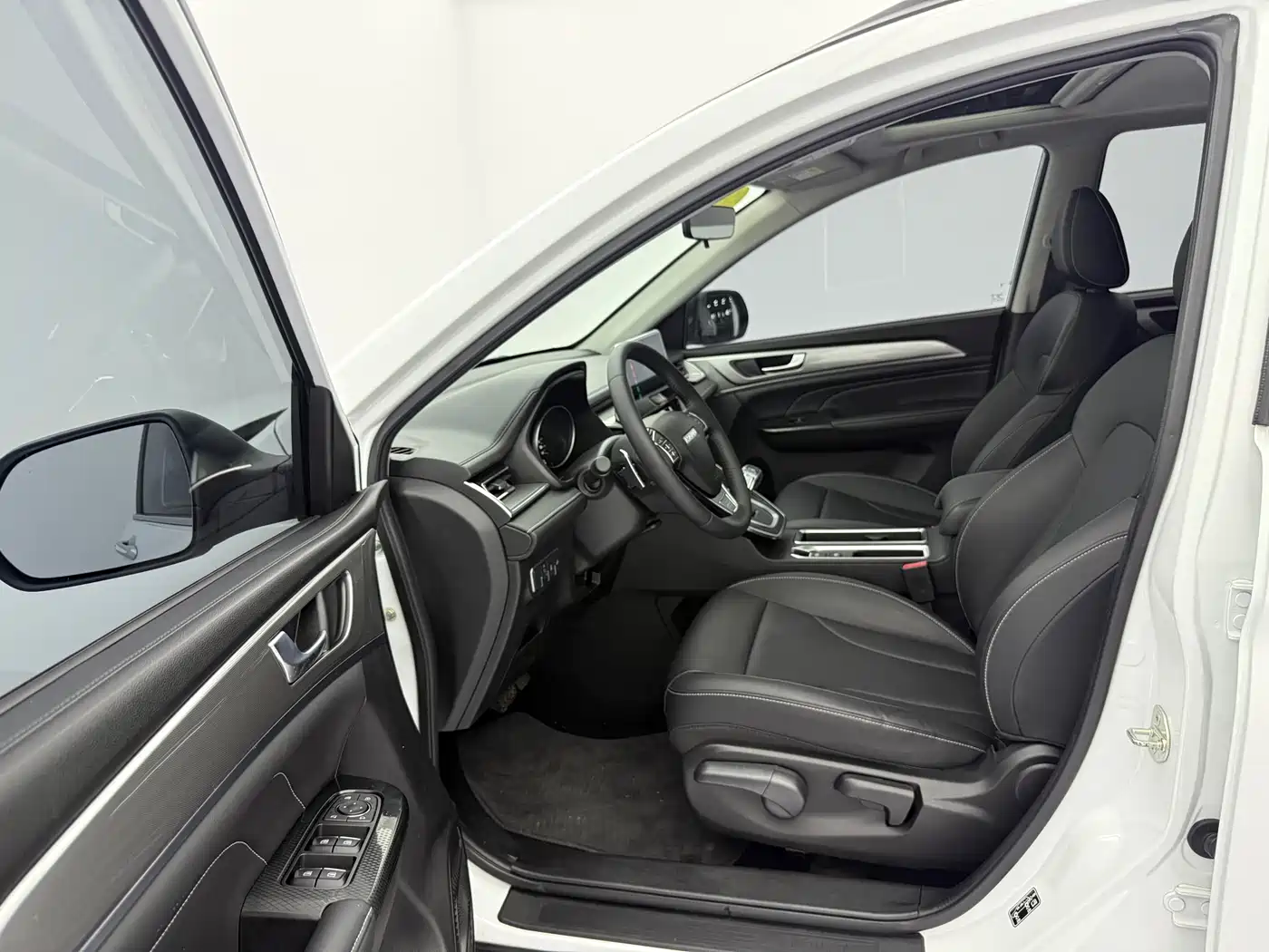 Haval M6 2021 PLUS 1.5T DCT Luxury Smart Connect фото 22