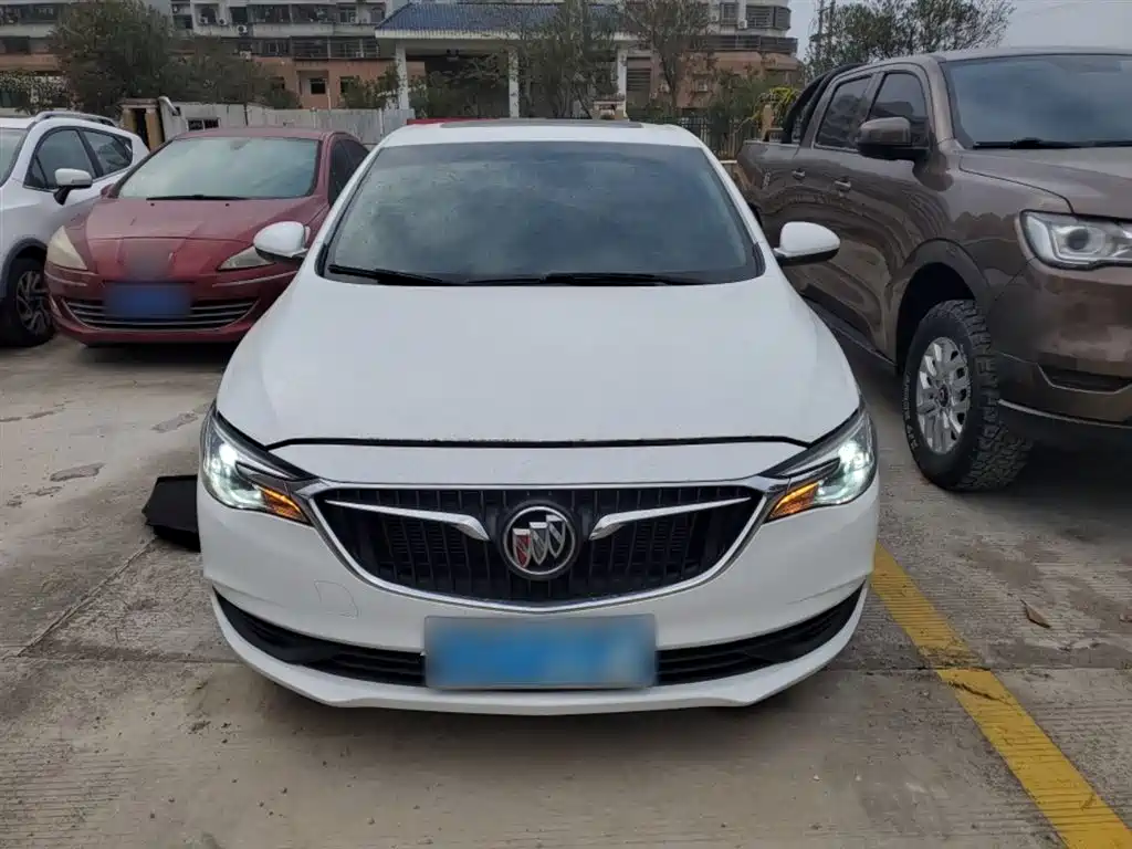Buick Excelle 2021 Facelift 1.3T Auto Mild Hybrid Elite фото 3