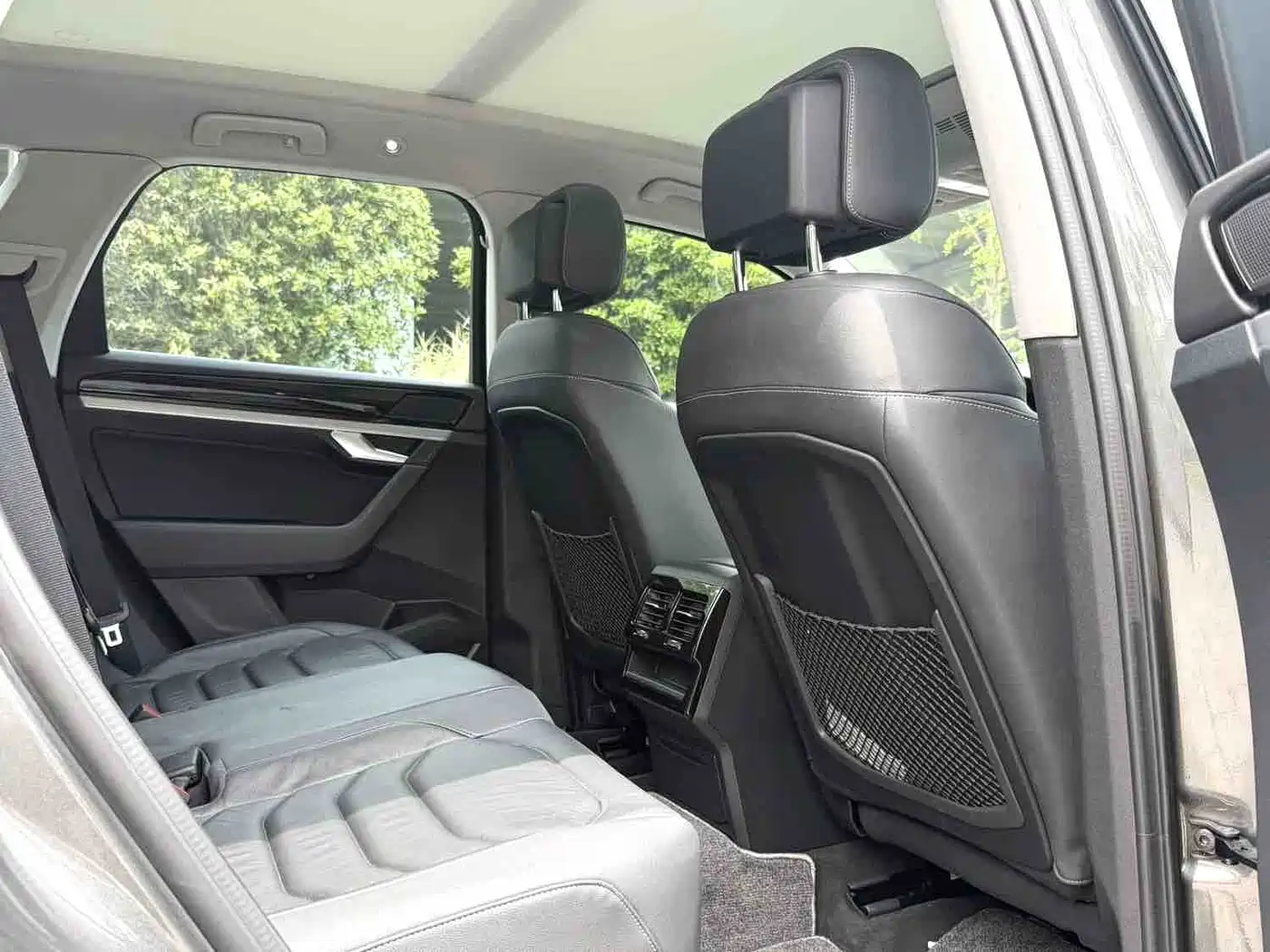 Volkswagen Touareg 2019 3.0TSI Sharp Edge Edition China V фото 7