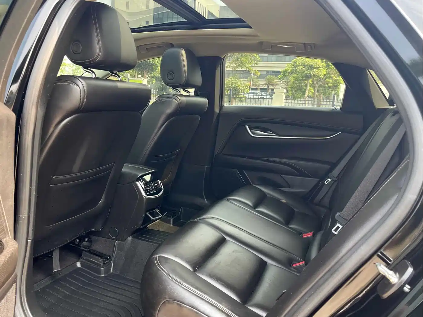 Cadillac XTS 2018 28T Technology фото 5