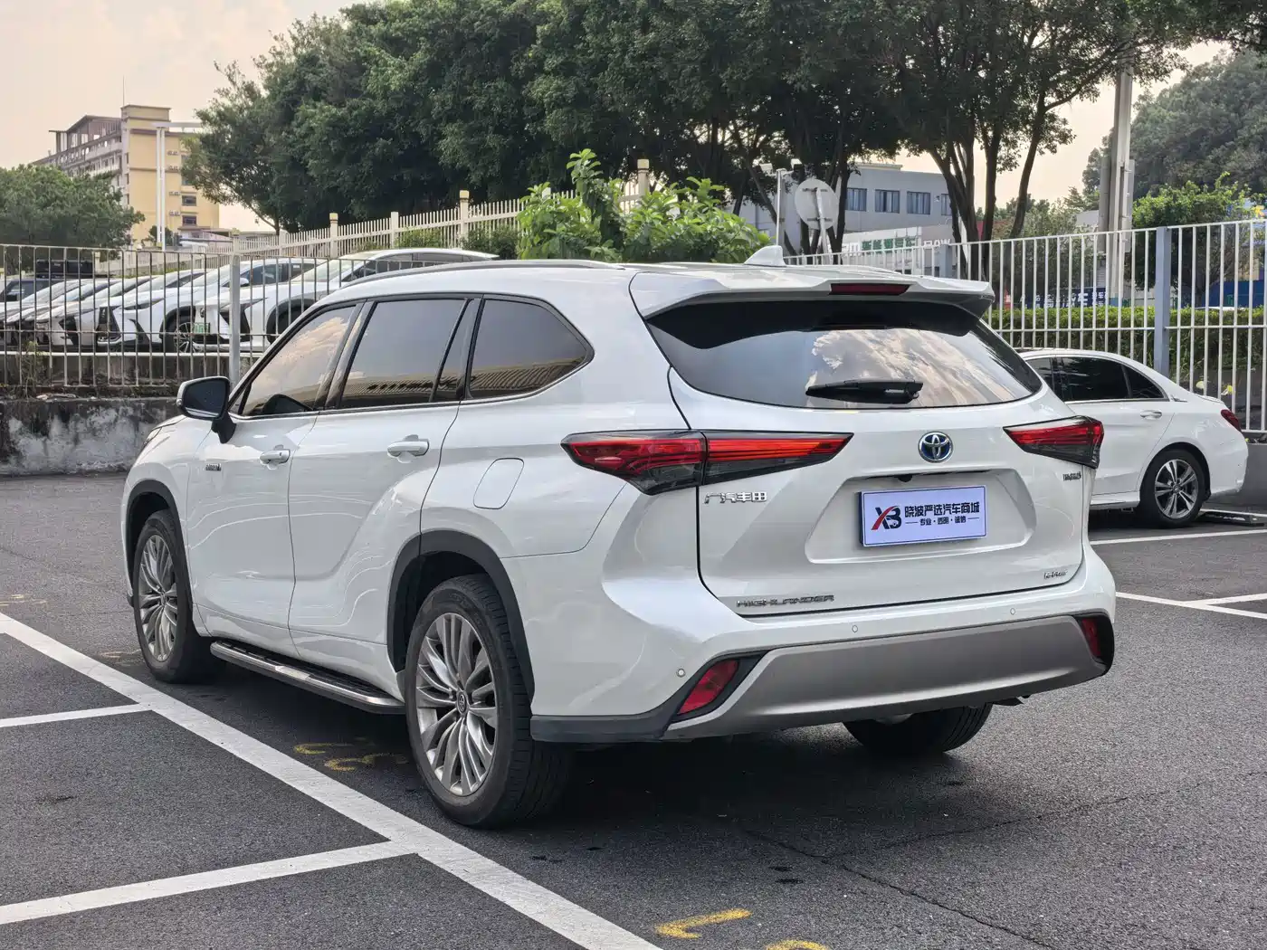 Фото 6 - Toyota Highlander