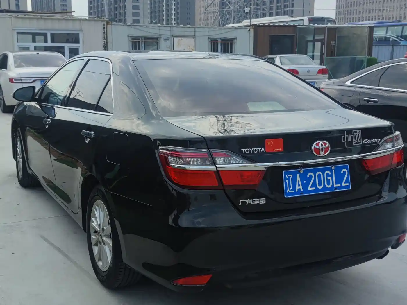 Toyota Camry 2016 2.0E 10th Anniversary Elite Edition фото 8