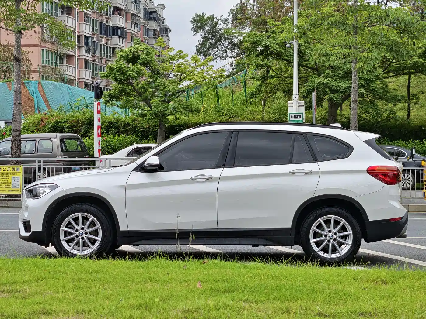 BMW X1 2019 sDrive18Li Fashion Model фото 3
