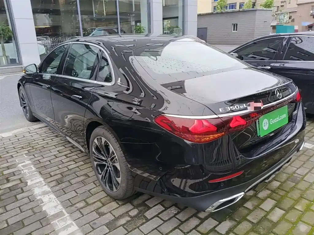 Mercedes-Benz E-Class New Energy 2023 E 350 e L Plug-in Hybrid Sport Sedan фото 5