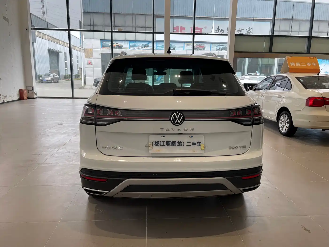 Volkswagen Tayron 2023 300TSI 2WD Luxury Plus Advanced Edition фото 8