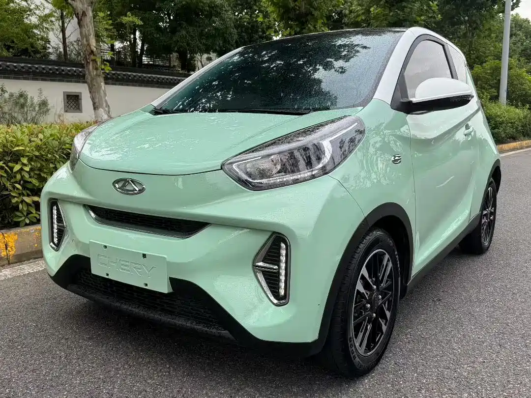 QQ New Energy Little Ant 2022 Sweet Pink Edition Half Sugar Version LFP Lithium 30kW 301km