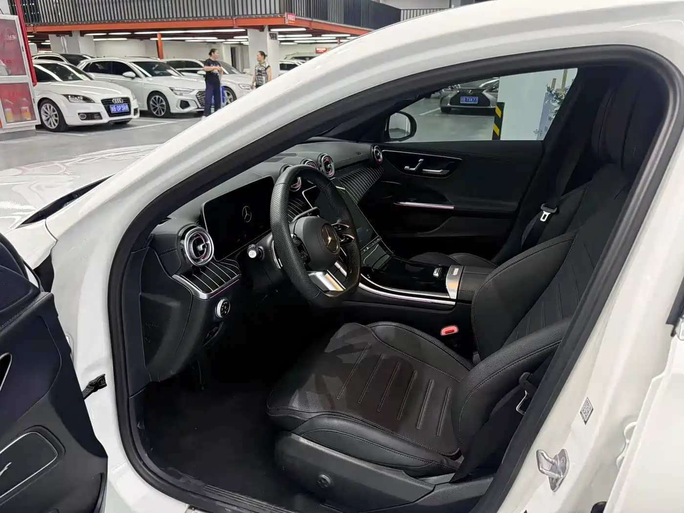 Фото 5 - Mercedes-Benz C-Class