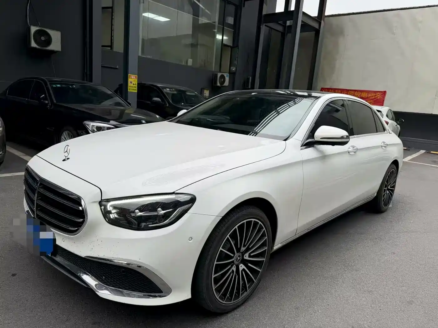 MERCEDES-BENZ E CLASS