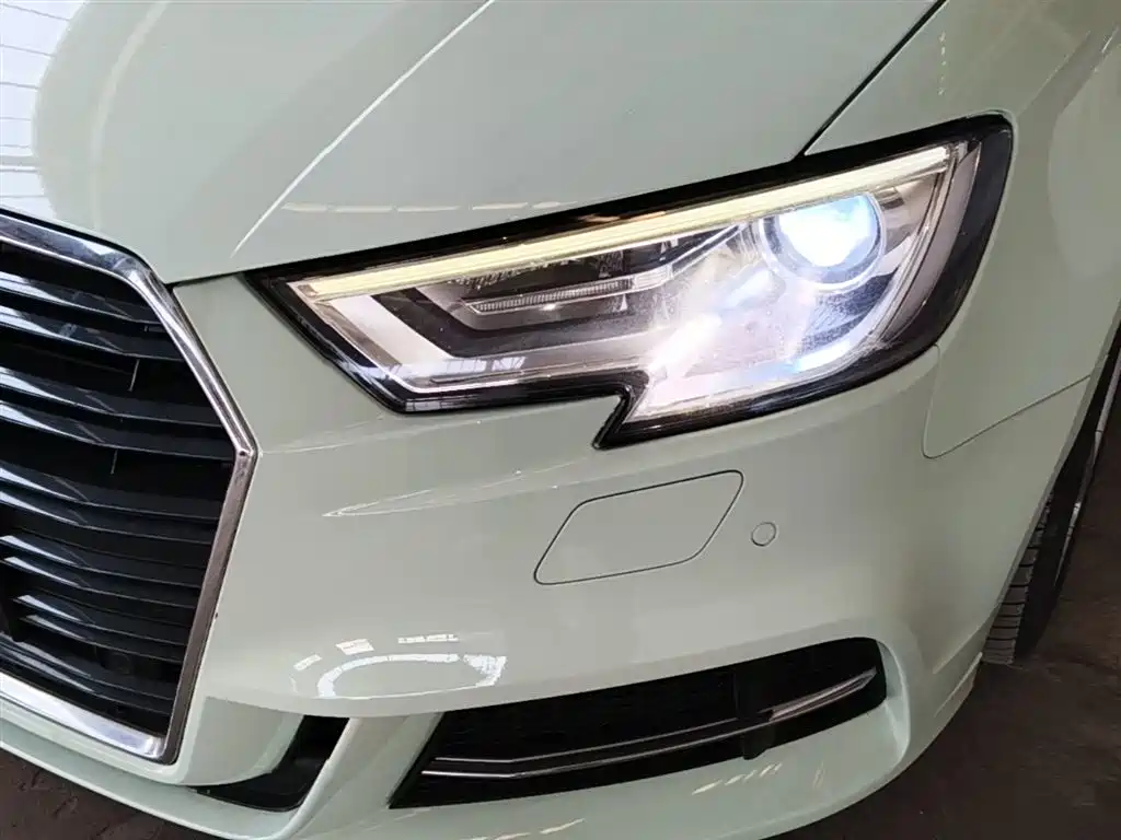 Audi A3 2018 30th Anniversary Limousine 35 TFSI Fashion фото 24