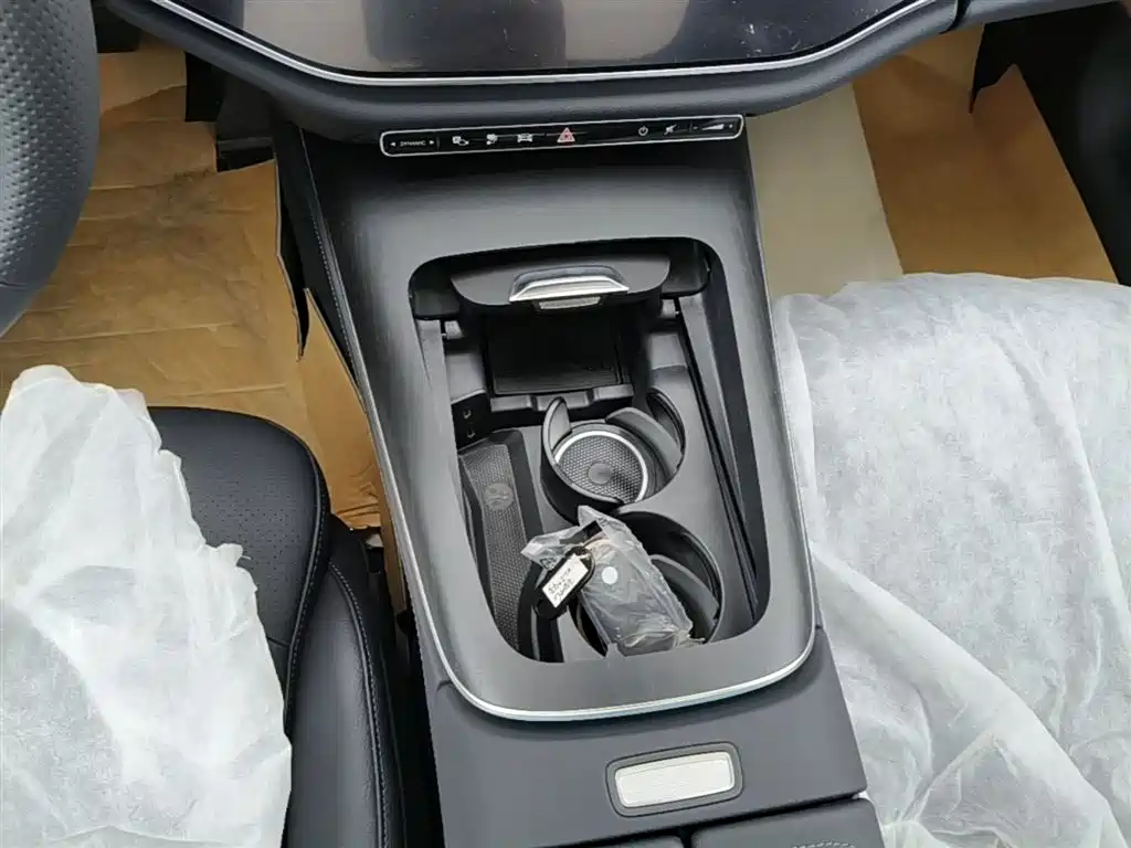 Mercedes-Benz E-Class New Energy 2023 E 350 e L Plug-in Hybrid Sport Sedan фото 14