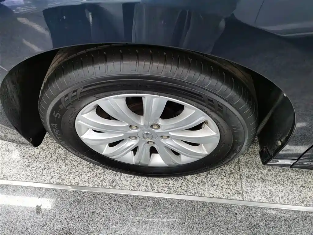GAC Trumpchi Trumpchi M8 2020 Pilot 390T Premium Edition фото 25