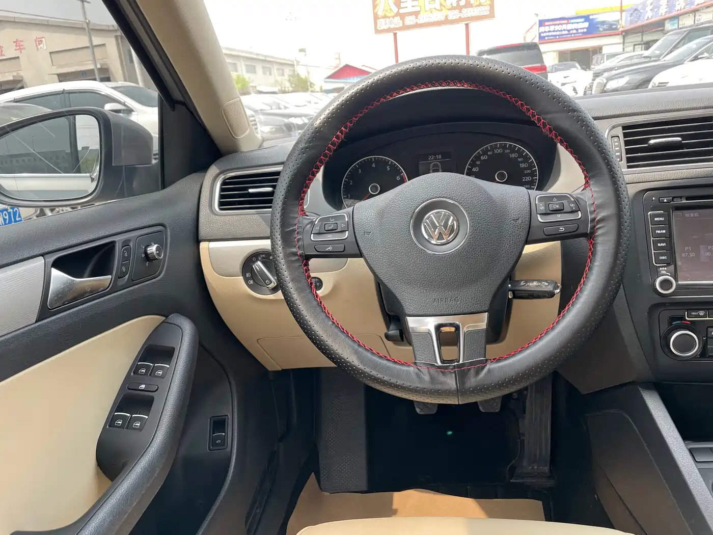 Volkswagen Sagitar 2012 1.4TSI Manual Luxury фото 11