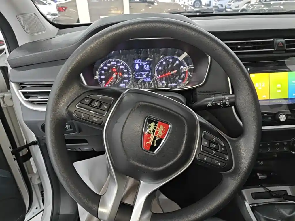 Roewe RX3 2020 2020 1.6L Manual 4G Ultra Comfort Flagship