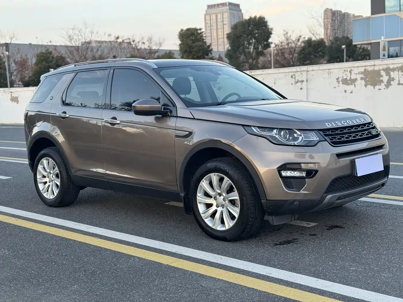Land Rover Discovery Sport 2016 2.0T SE фото 4