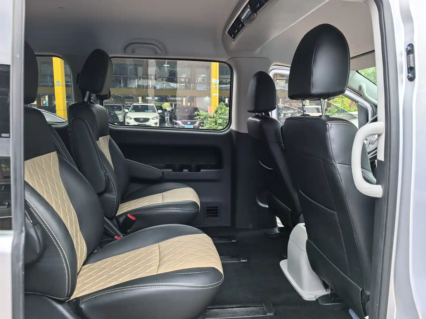 JAC Refine Refine M4 2023 2022 2.0TGDI Auto Business Travel Edition
