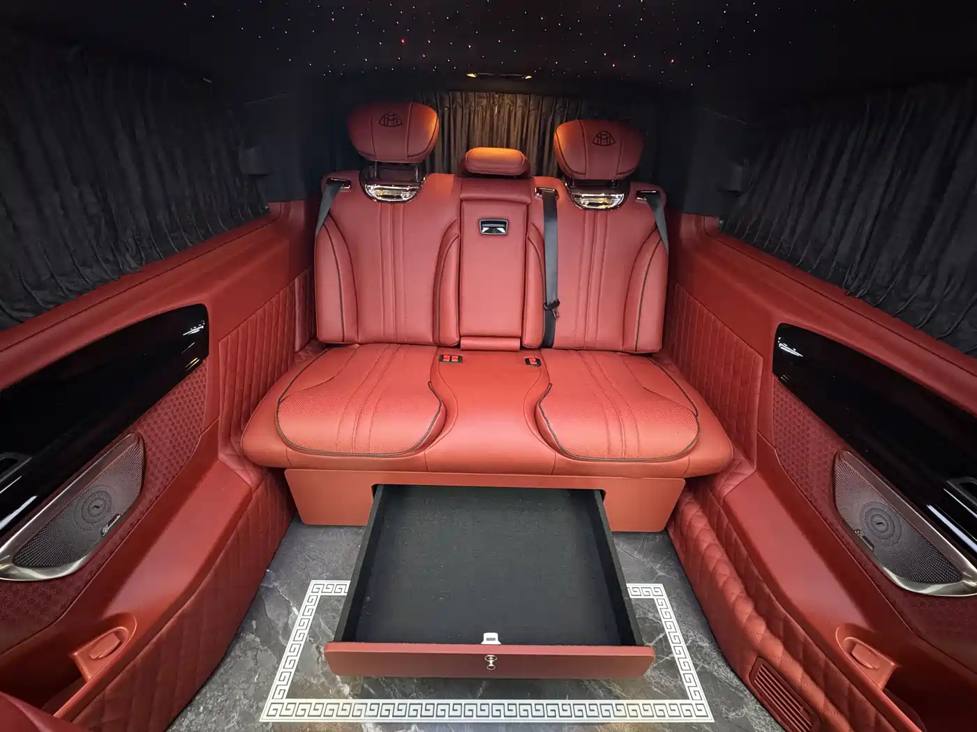 Mercedes-Benz Vito 2018 2.0T Business Edition China VI фото 9