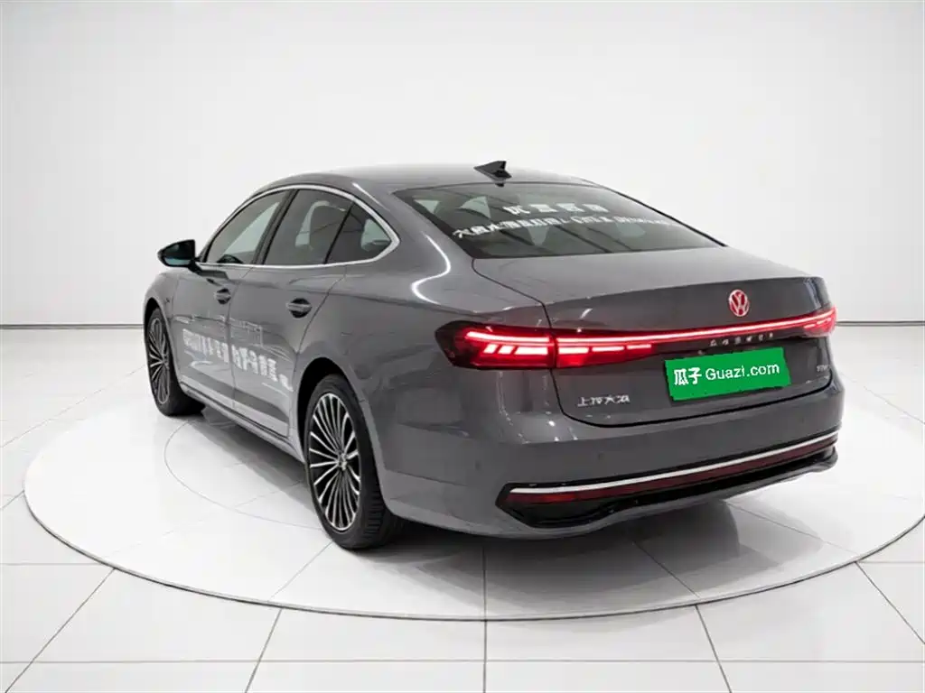 Volkswagen Passat 2025 Pro 380TSI Dragon Prestige Edition фото 5