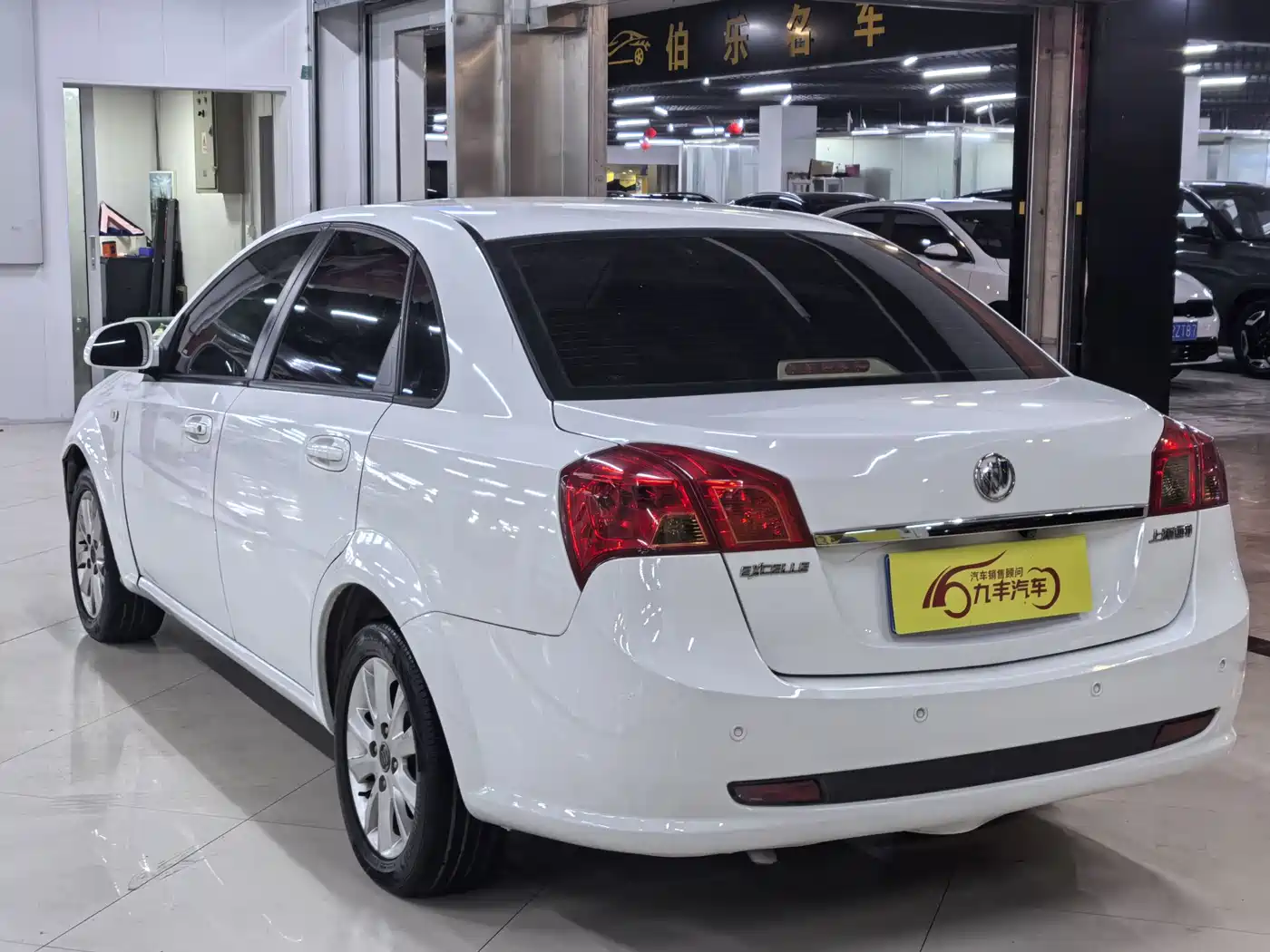 Buick Excelle 2013 1.5L Automatic Exclusive фото 6