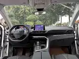 صورة 11 - Peugeot 5008