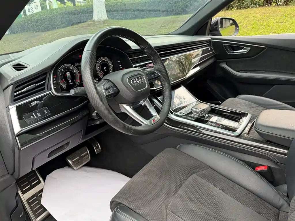 Audi Q8 2021 Model 55 TFSI Premium Dynamic фото 7