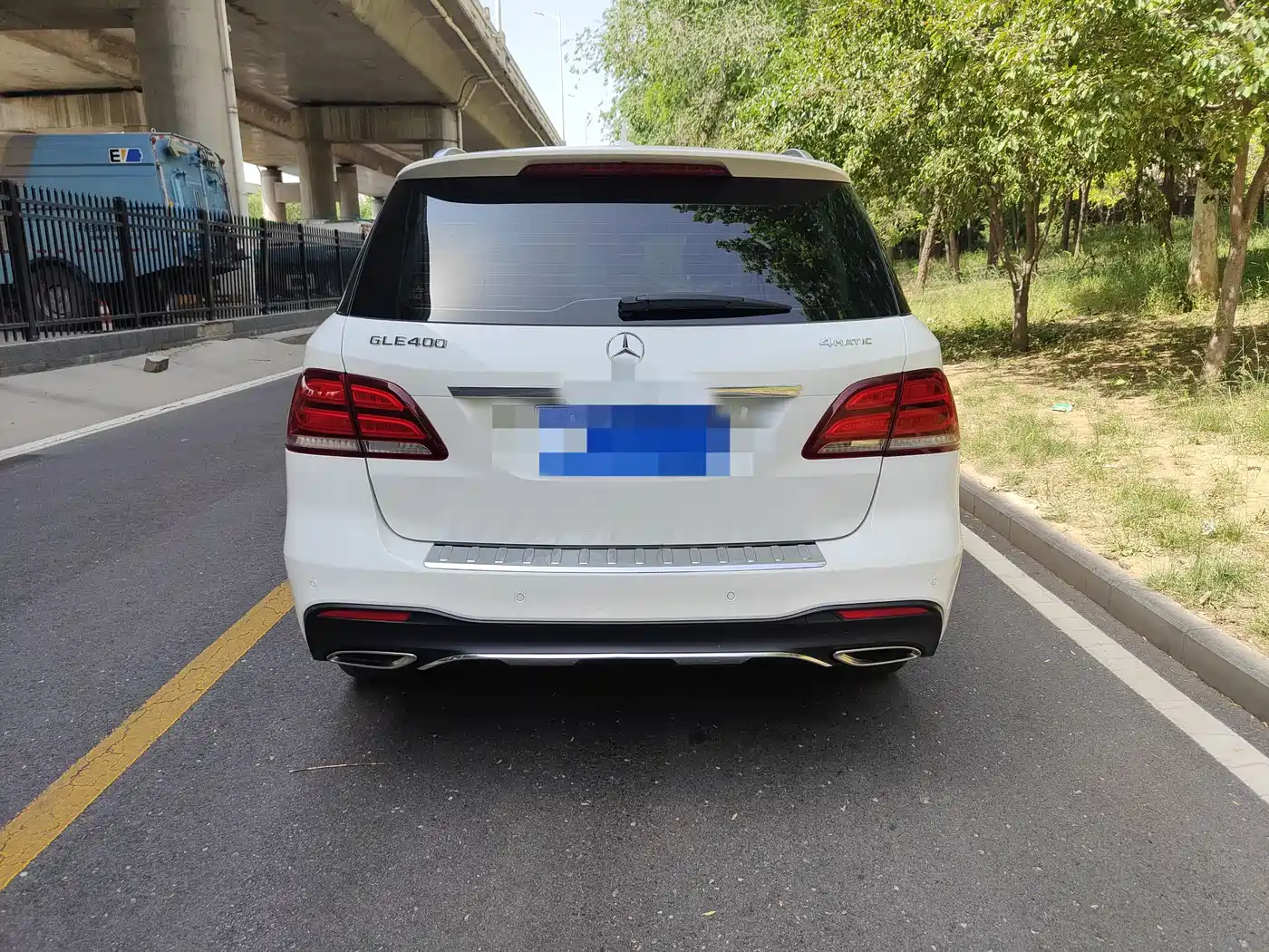 Mercedes-Benz GLE 2016 GLE 320 4MATIC Luxury фото 4