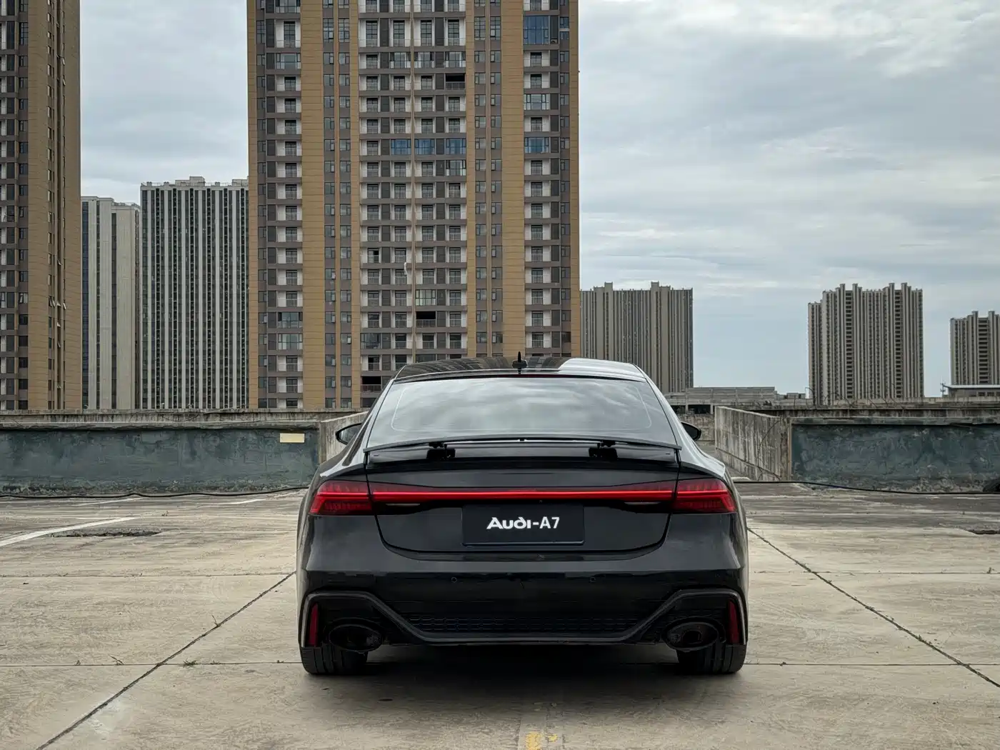 Audi A7 2023 Model 45 TFSI Premium Selection Edition фото 5