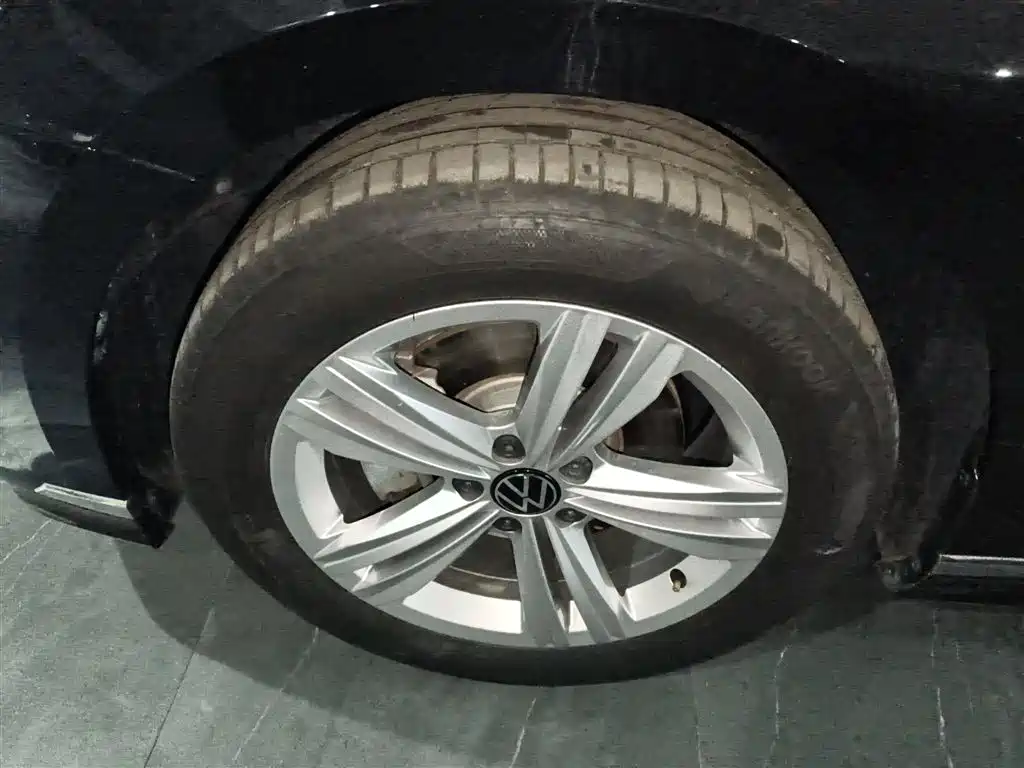Volkswagen Magotan 2025 Popular Edition 280TSI DSG Comfort фото 23