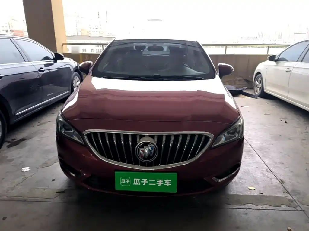 Photo 3 - Buick Verano