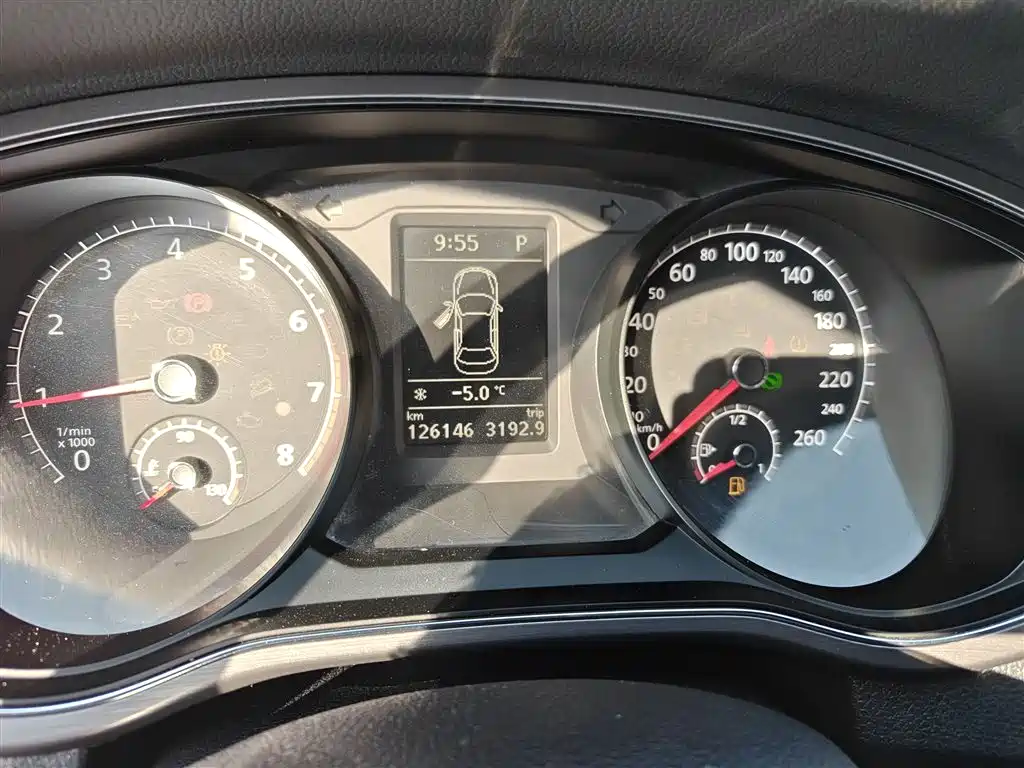 Volkswagen Passat 2017 330TSI DSG Prestige фото 12