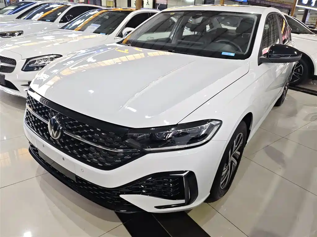 Volkswagen Lavida 2024 Model 300TSI DSG Starlight Leading Edition