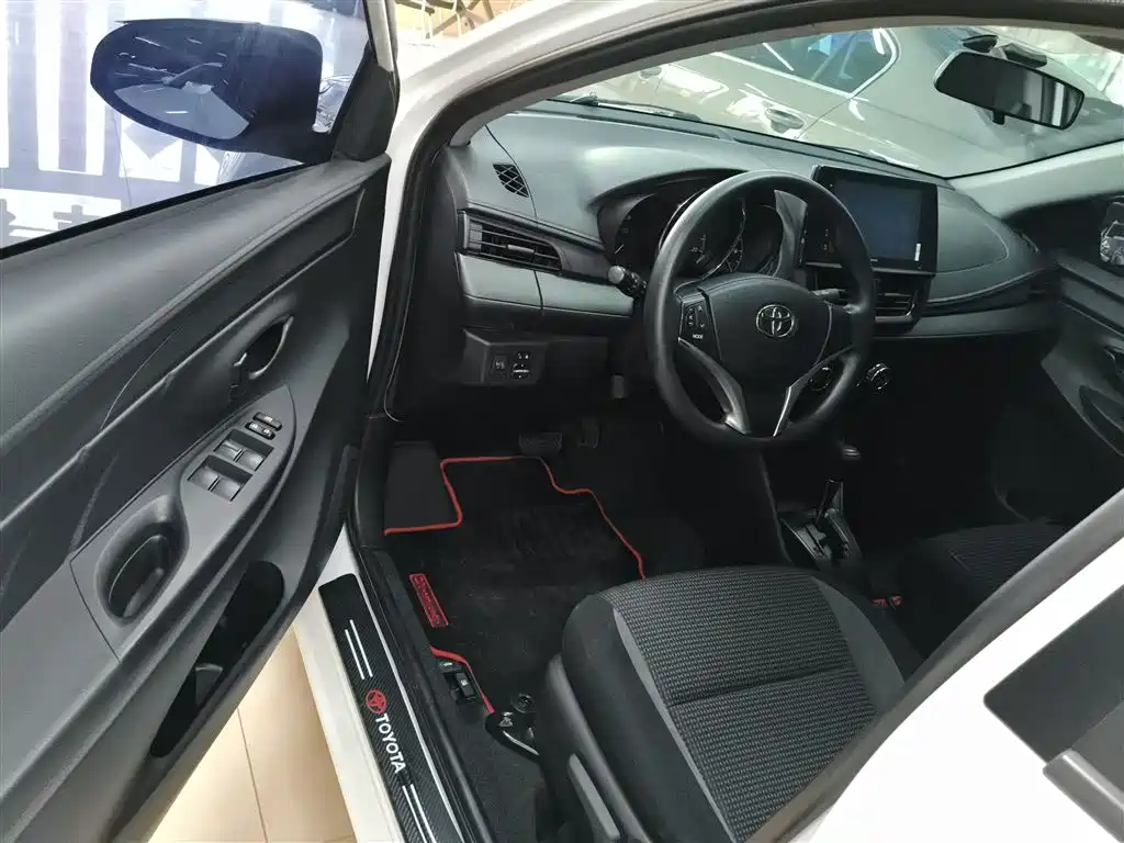 Toyota Vios 2022 1.5L 20th Anniversary Edition фото 16