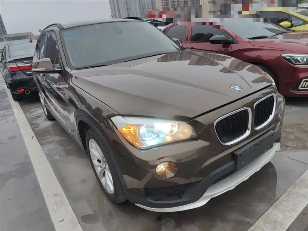 BMW X1 2014 sDrive18i Fashion Edition фото 22