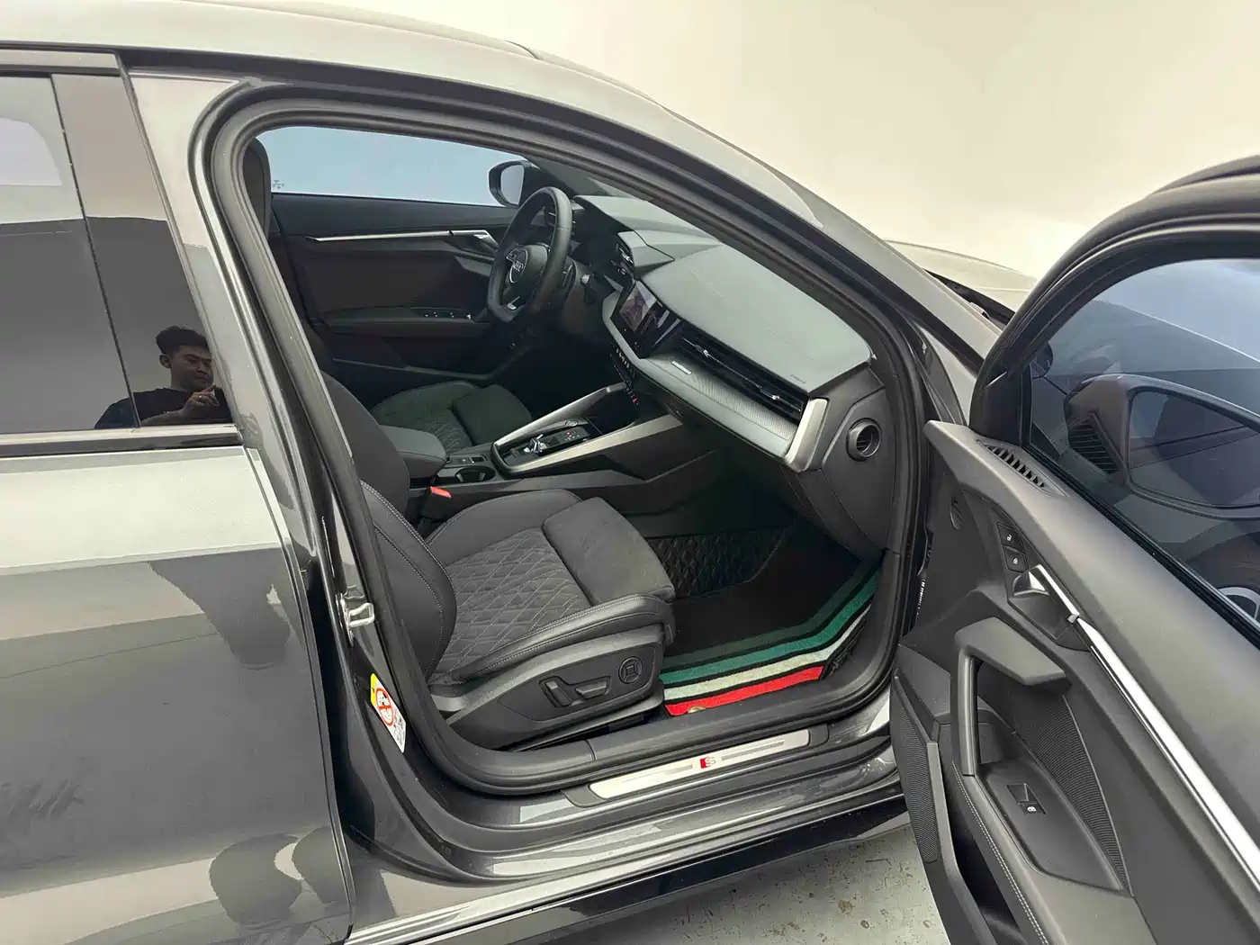 Audi A3 2024 Model Sportback 35 TFSI Luxury Sport фото 7