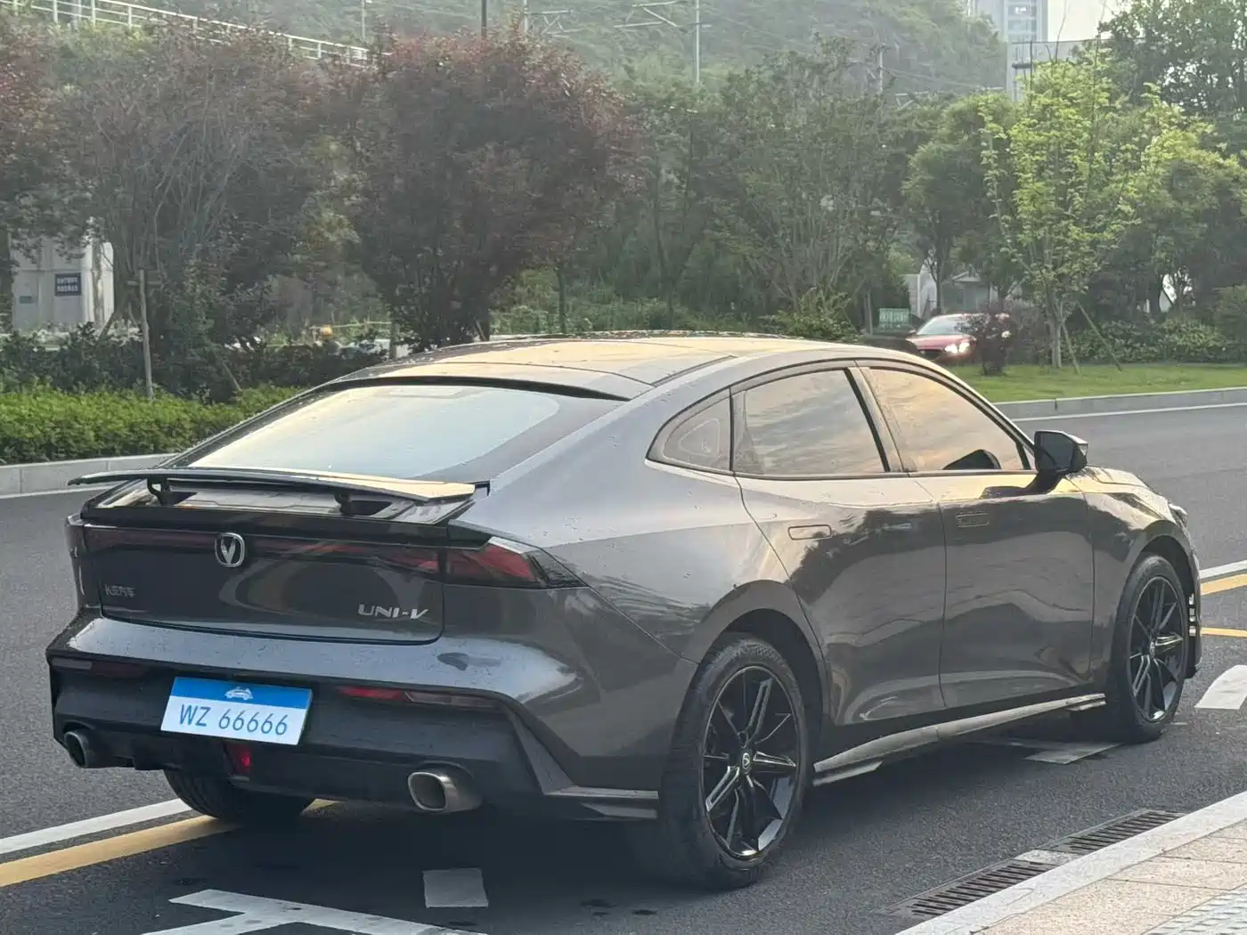 CHANGAN UNI-V